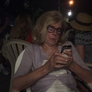 Meet your Posher, Dennis